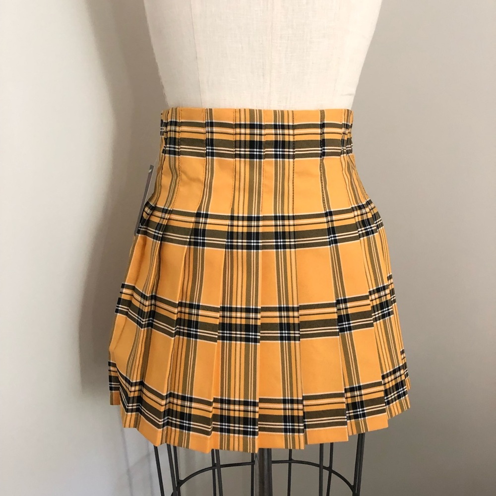 Pleated plaid skirt